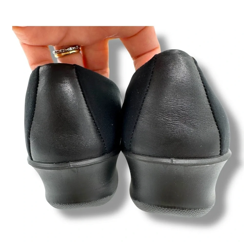 ECCO Women Black Slip On Wedge‎ Comfort Shoes Size 39